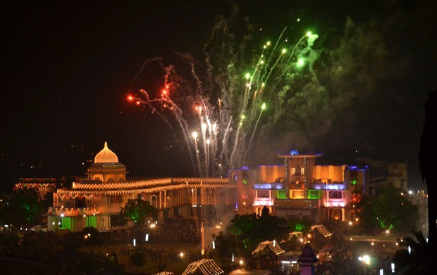se-joindre-a-un-groupe-udaipurdiwali1-diwali-14jours